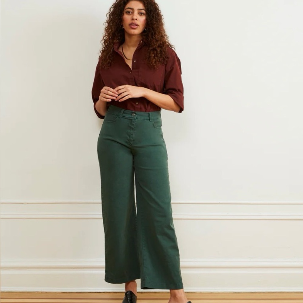 Loup Dark Green Garment